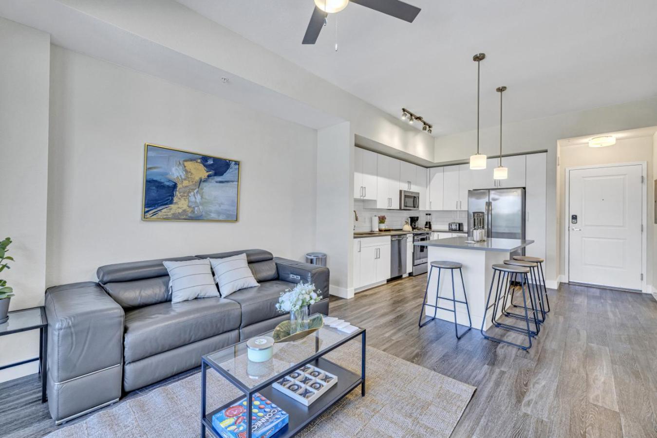 Appartamento Sunny 1br Unit With Free Parking Prime Location *